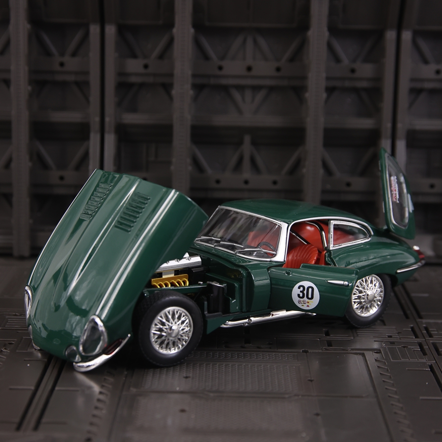 1: 24 Simulation Jaguar E-Type - đánh giá và giá Car Care