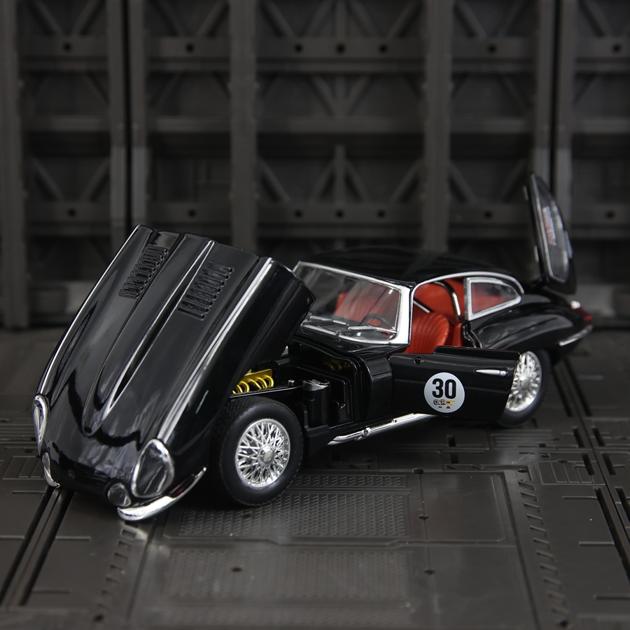 1: 24 Simulation Jaguar E-Type - đánh giá và giá Car Care